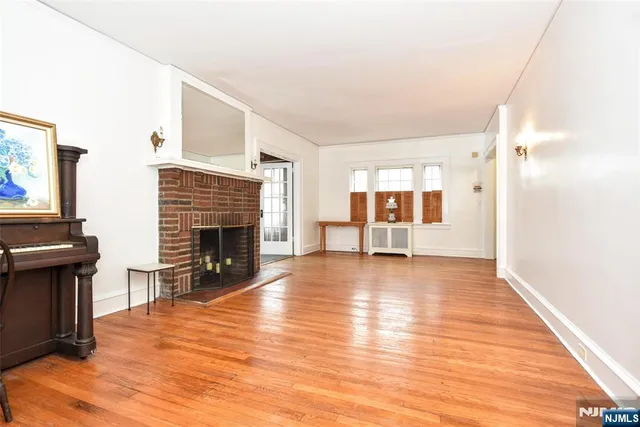 $618,000 | 417 Franklin Avenue, Hasbrouck Heights, NJ 07604