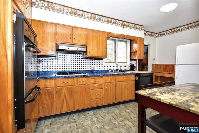 $618,000 | 417 Franklin Avenue, Hasbrouck Heights, NJ 07604