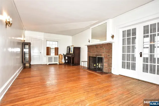 $618,000 | 417 Franklin Avenue, Hasbrouck Heights, NJ 07604