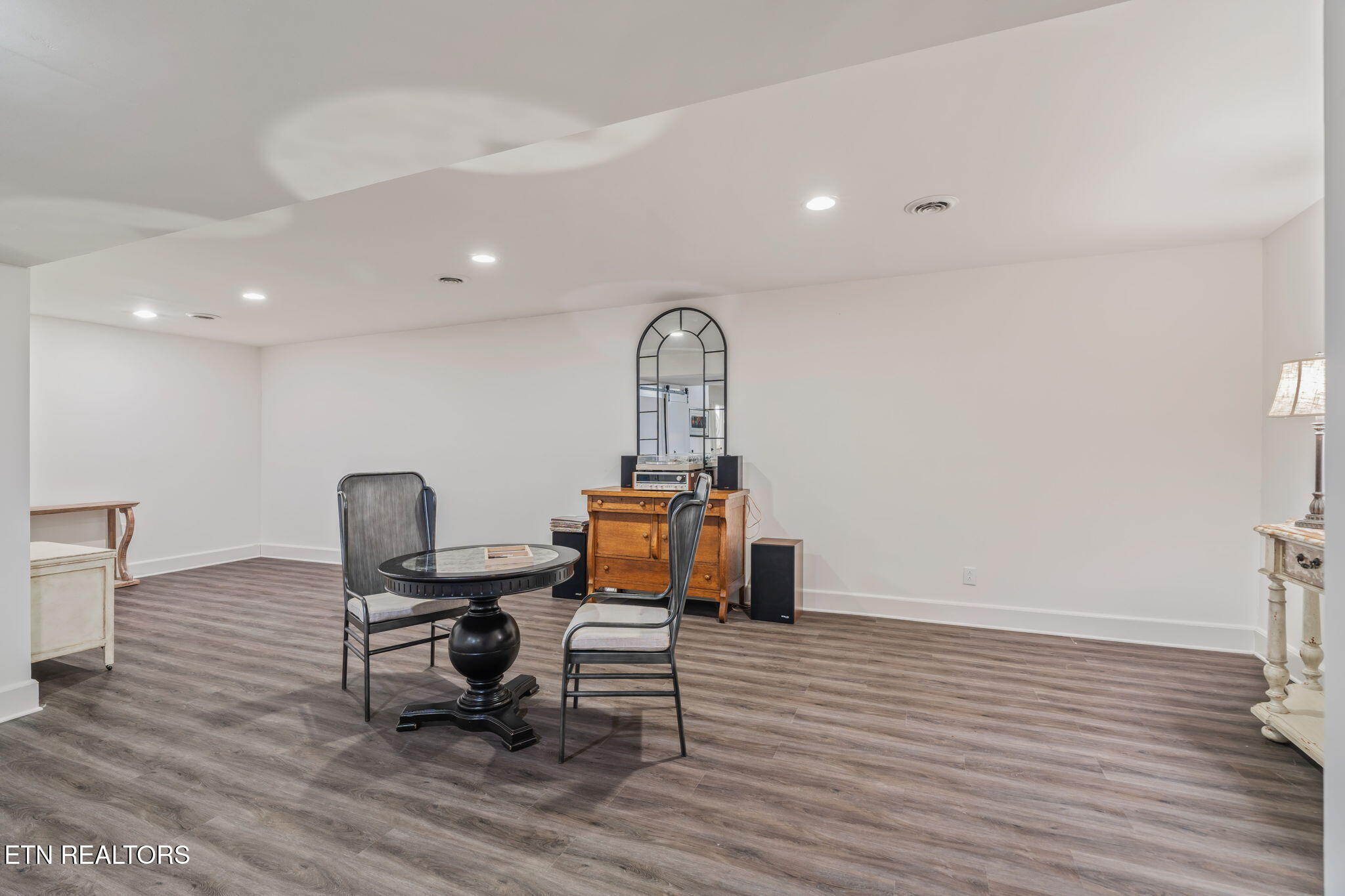 6526 Westminster Road Knoxville, TN 37919 - Photo 50 of 60 50-web-or-mls-6526 Westminster Road-38