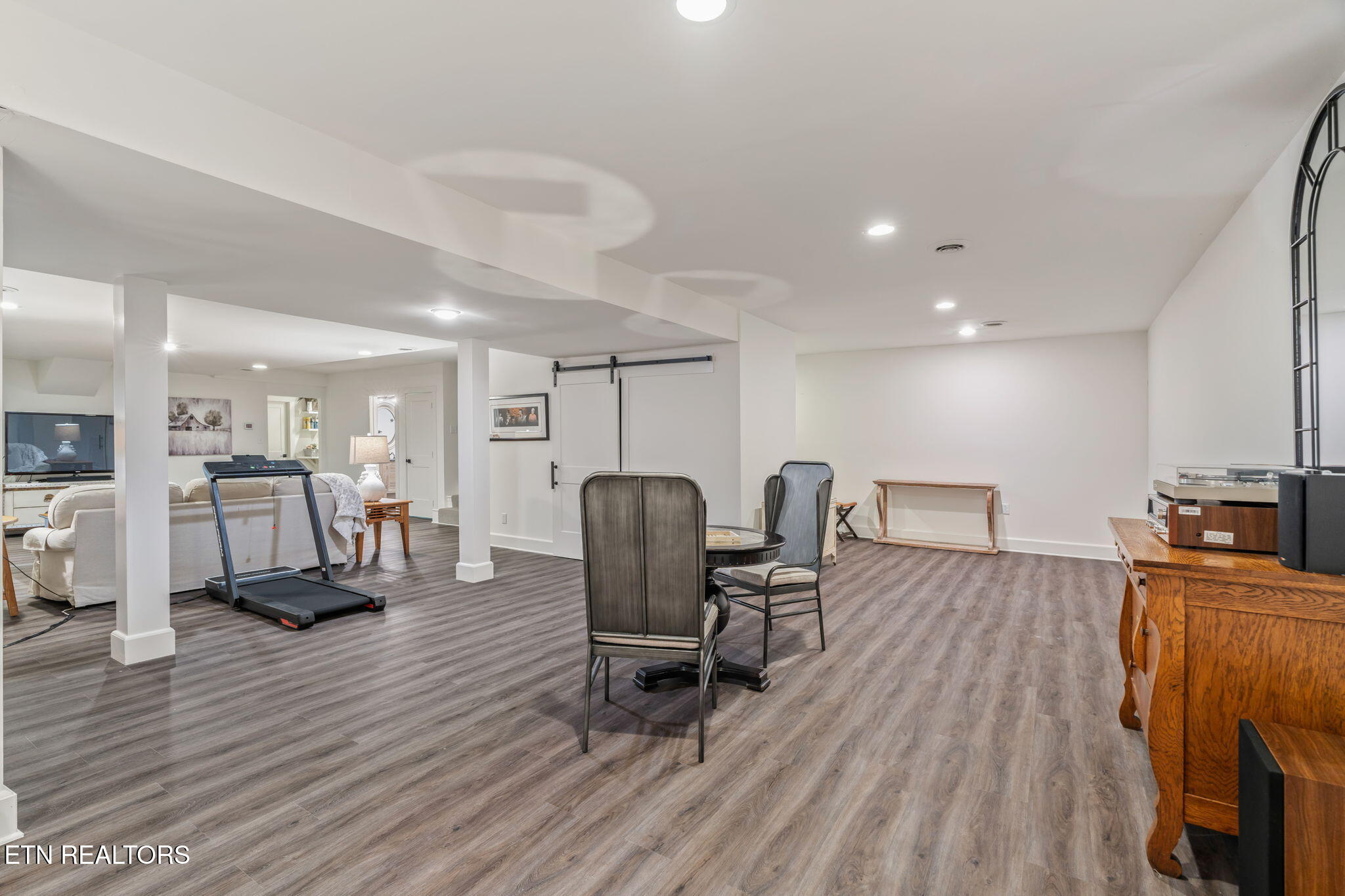 6526 Westminster Road Knoxville, TN 37919 - Photo 51 of 60 51-web-or-mls-6526 Westminster Road-39