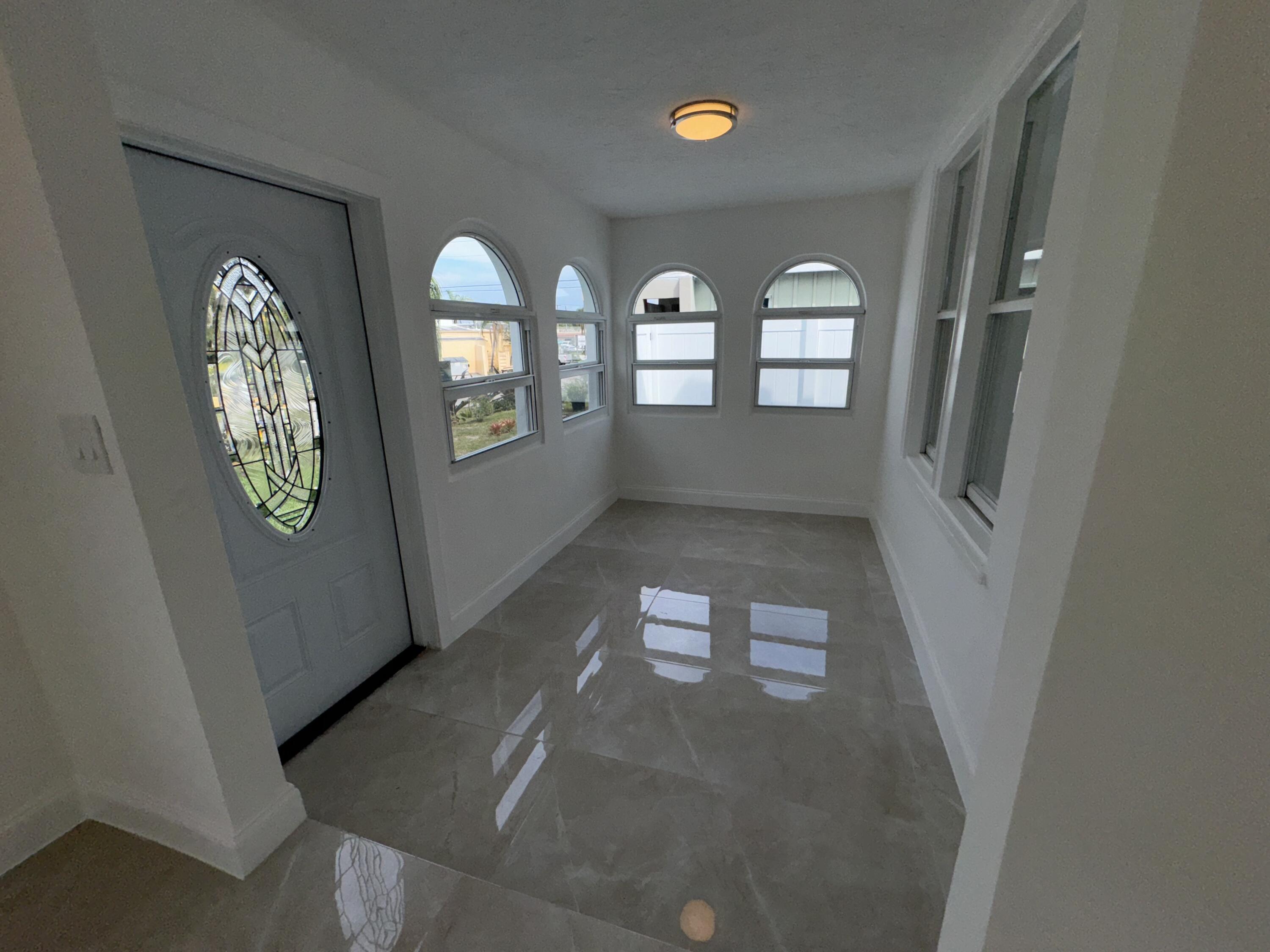 418 Colonial Road West Palm Beach, FL 33405 - Photo 4 of 53 IMG_8813
