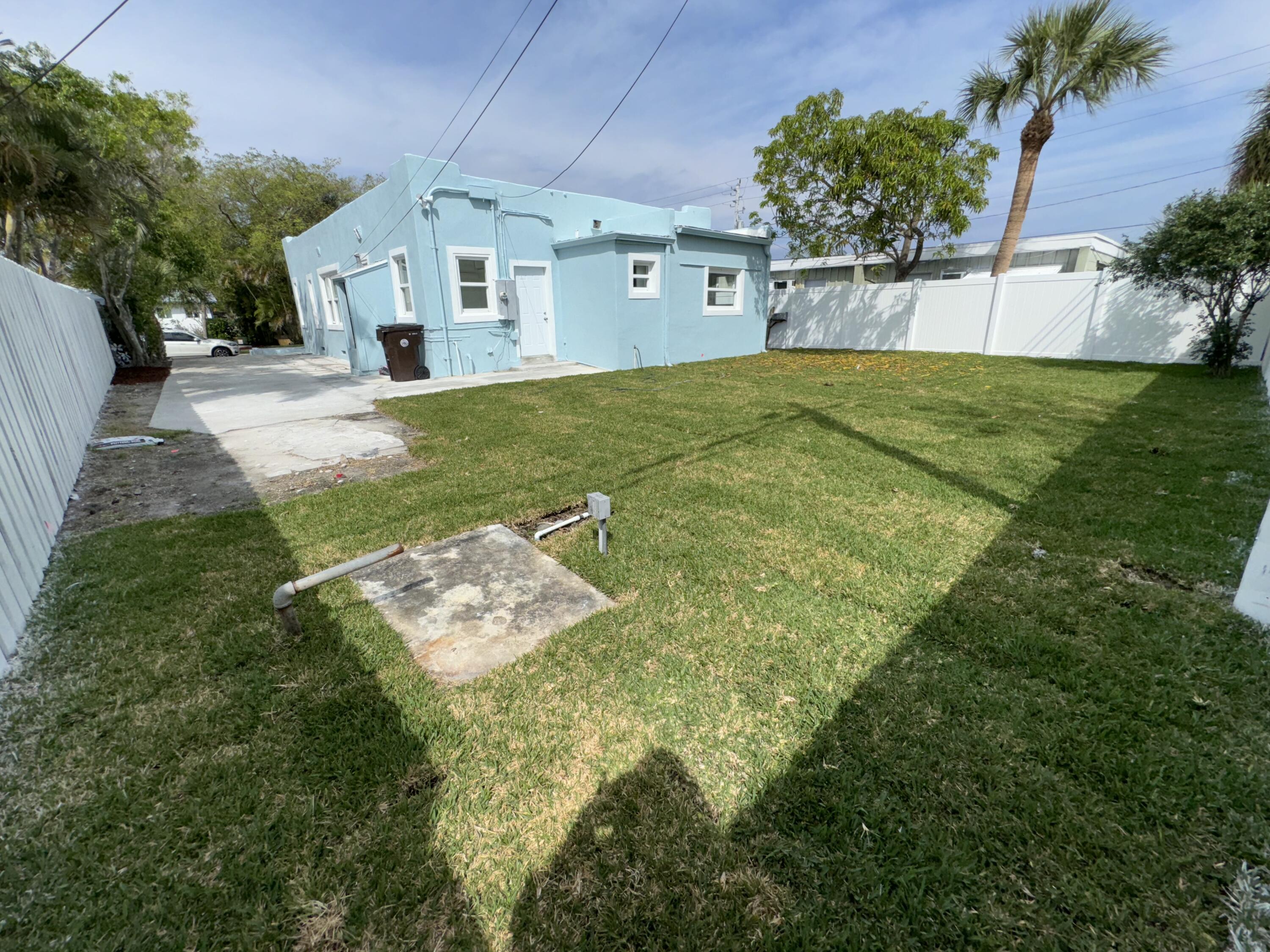 418 Colonial Road West Palm Beach, FL 33405 - Photo 49 of 53 IMG_8828