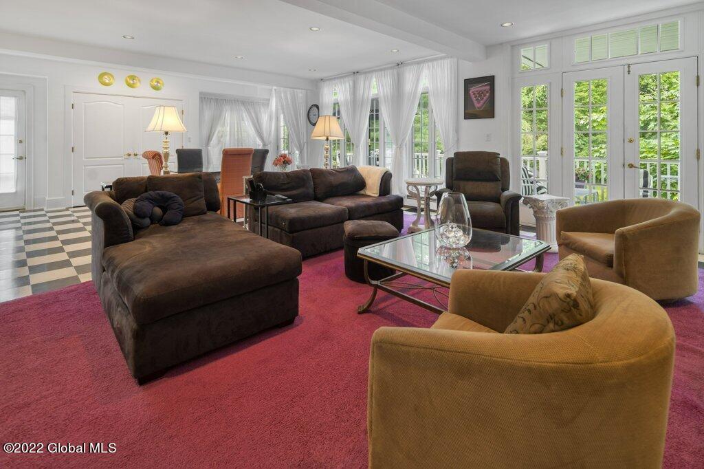 321 Loudon Road Colonie, NY 12211 - Photo 4 of 29 family room