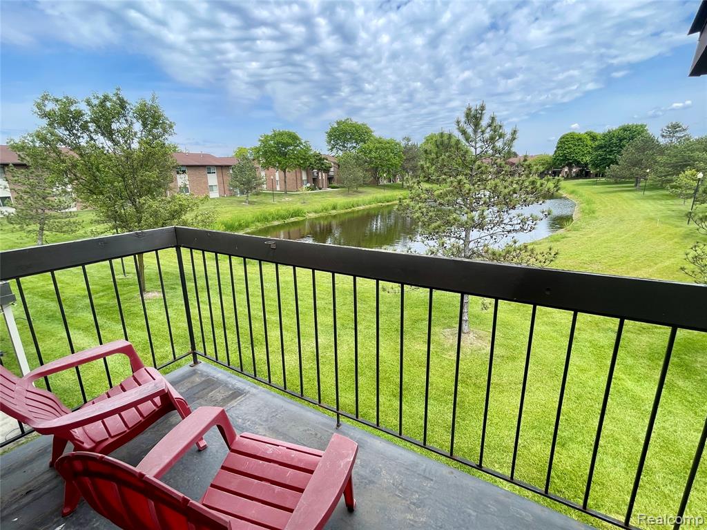 33765 Pondview Circle Livonia, MI 48152 - Photo 12 of 27