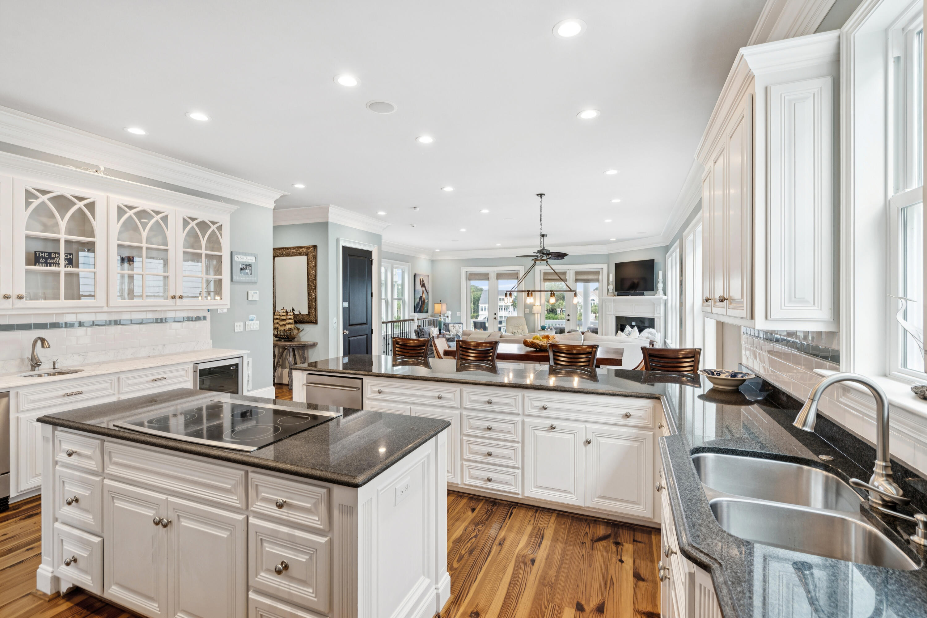 25 Ocean Point Drive Isle of Palms, SC 29451 - Photo 19 of 65 25OceanPointDr-KeenEyeMarketing-007