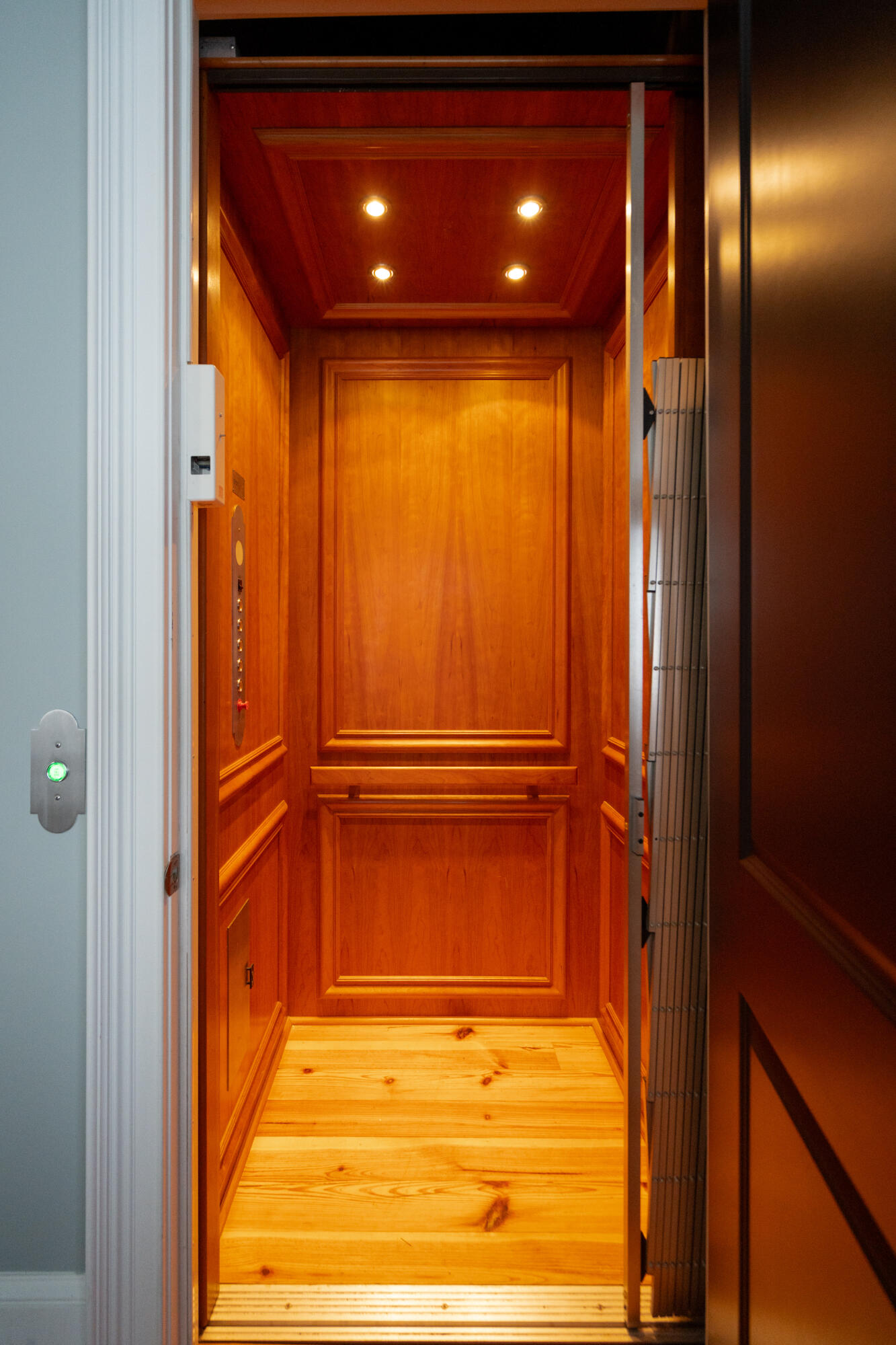 25 Ocean Point Drive Isle of Palms, SC 29451 - Photo 24 of 65 25OceanPointDr-KeenEyeMarketing-051