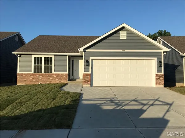 $319,900 | 1649 Flagstaff Drive, Festus, MO 63028
