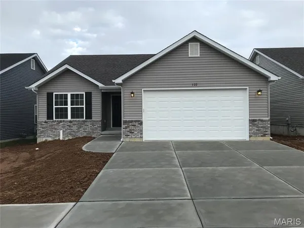 $319,900 | 1649 Flagstaff Drive, Festus, MO 63028