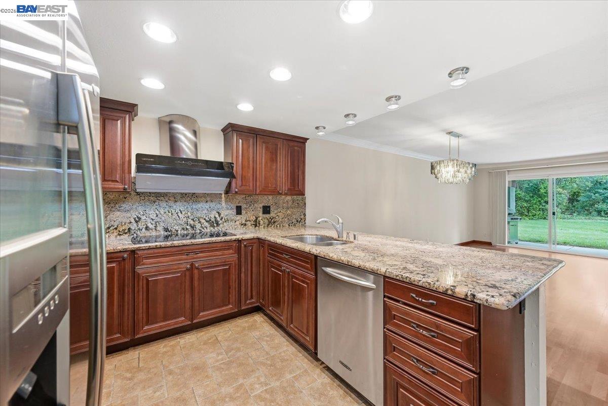 105 Rosario Court San Ramon, CA 94583 - Photo 8 of 32