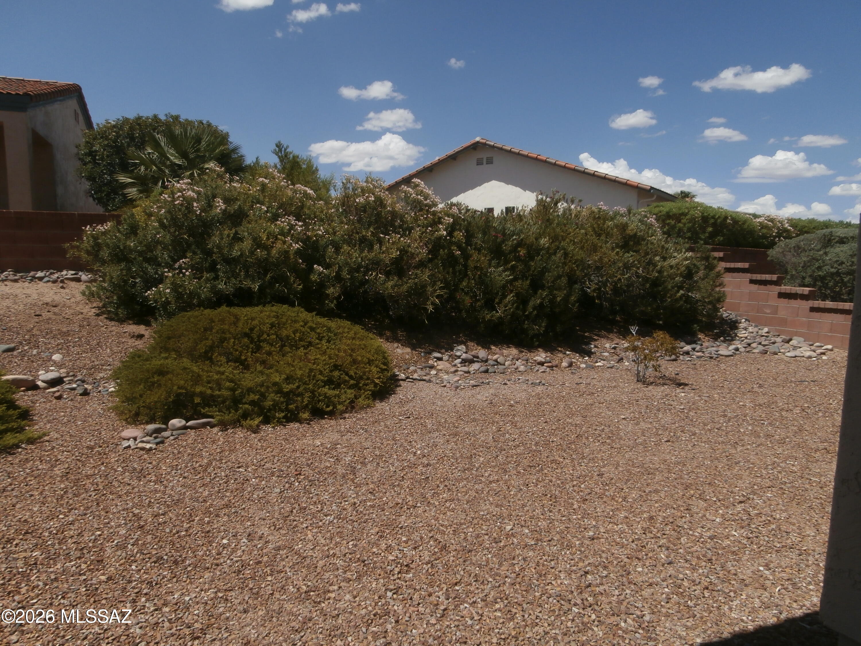 948 West Ashworth Road Green Valley, AZ 85614 - Photo 19 of 21 Back Yard