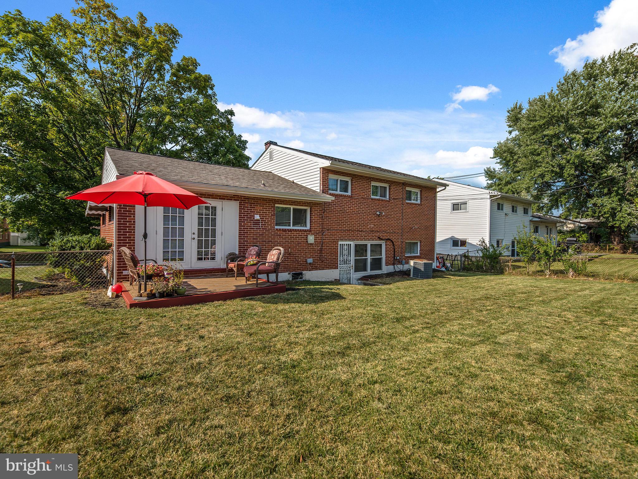 1023 Marksworth Road Baltimore, MD 21228 - Photo 28 of 33 Large and level yard, great for outdoor fun!