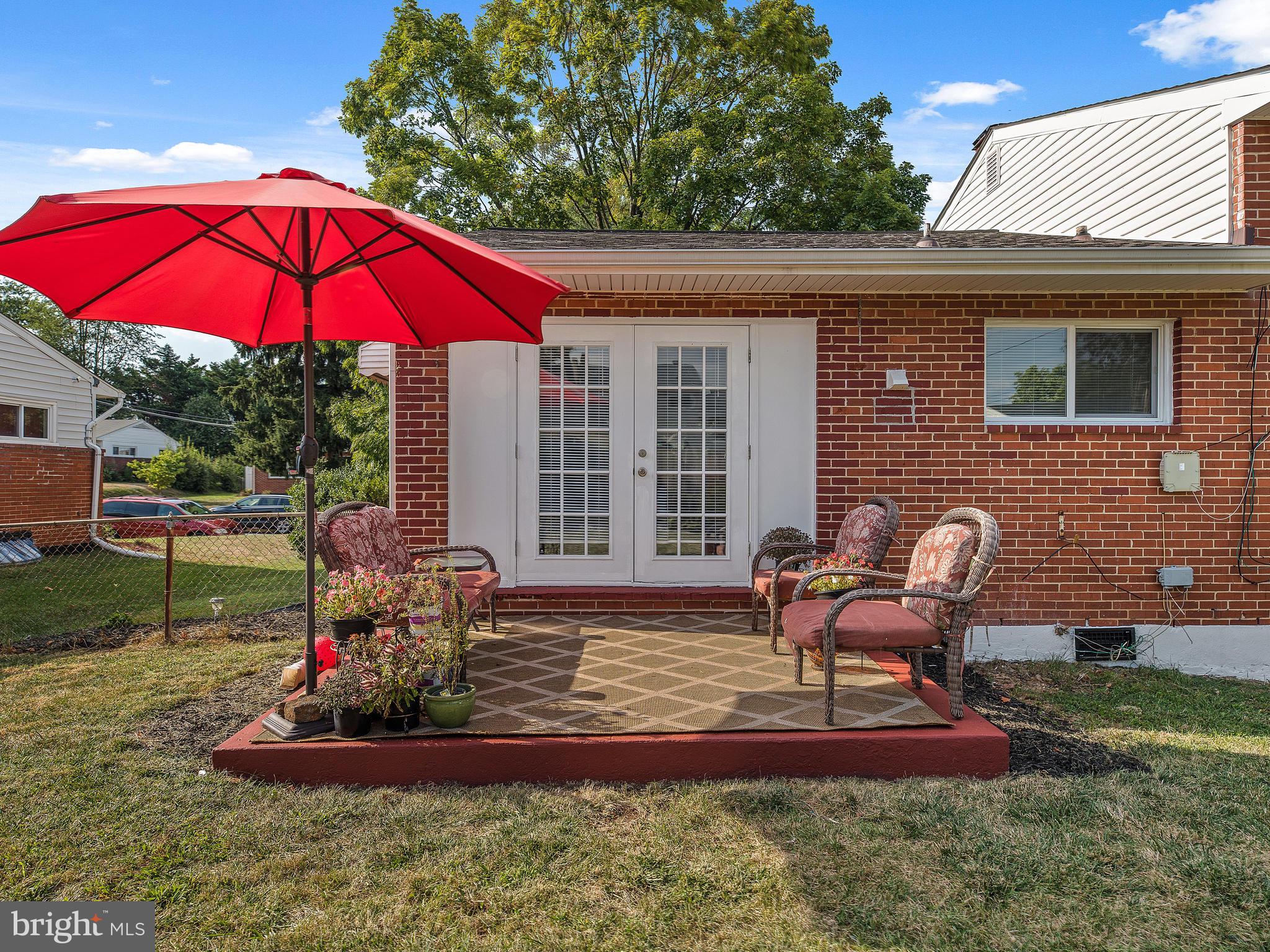 1023 Marksworth Road Baltimore, MD 21228 - Photo 29 of 33 Awesome patio off the Dining Room!