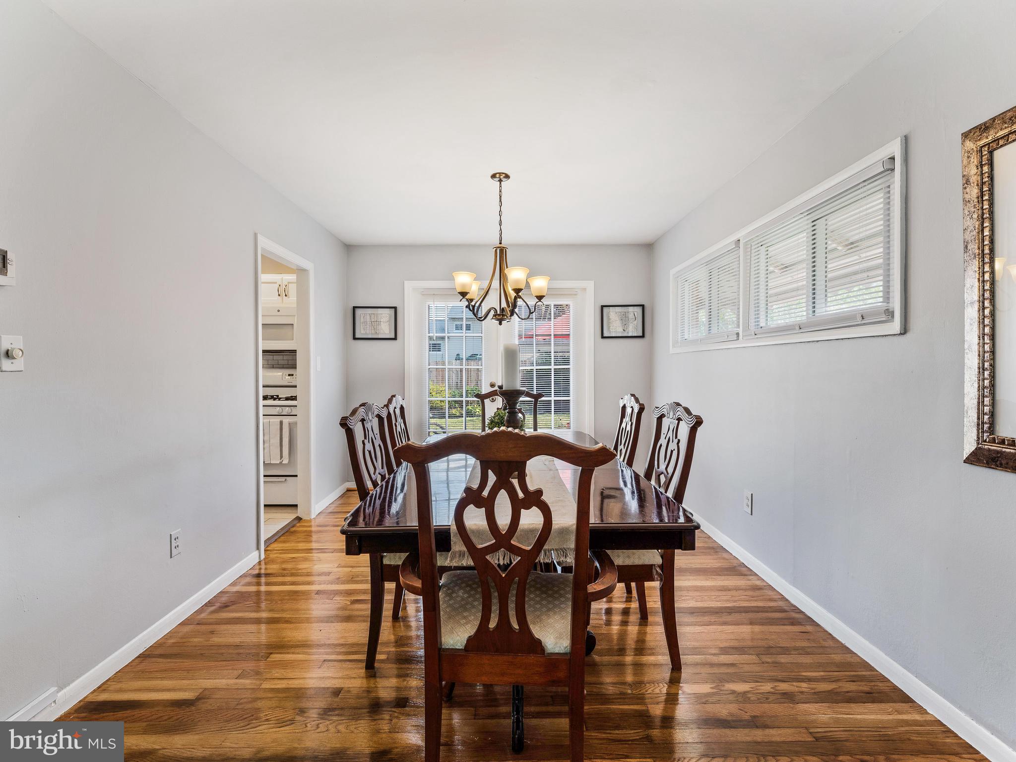 1023 Marksworth Road Baltimore, MD 21228 - Photo 9 of 33 Dining Room