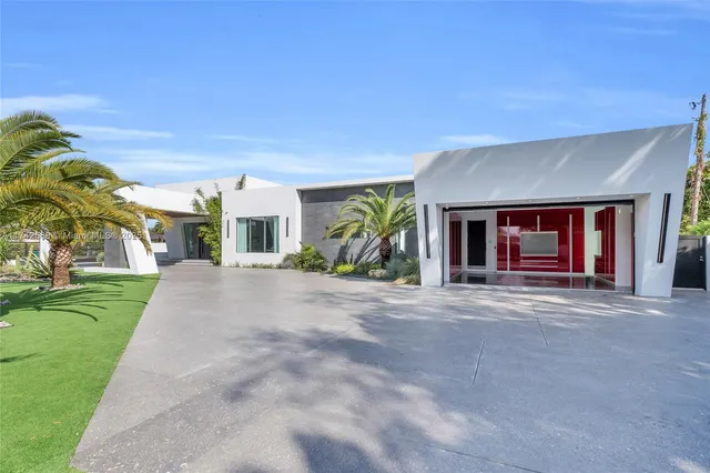 $6,550,000 | 9890 Southwest 64th Street, Miami, FL 33173