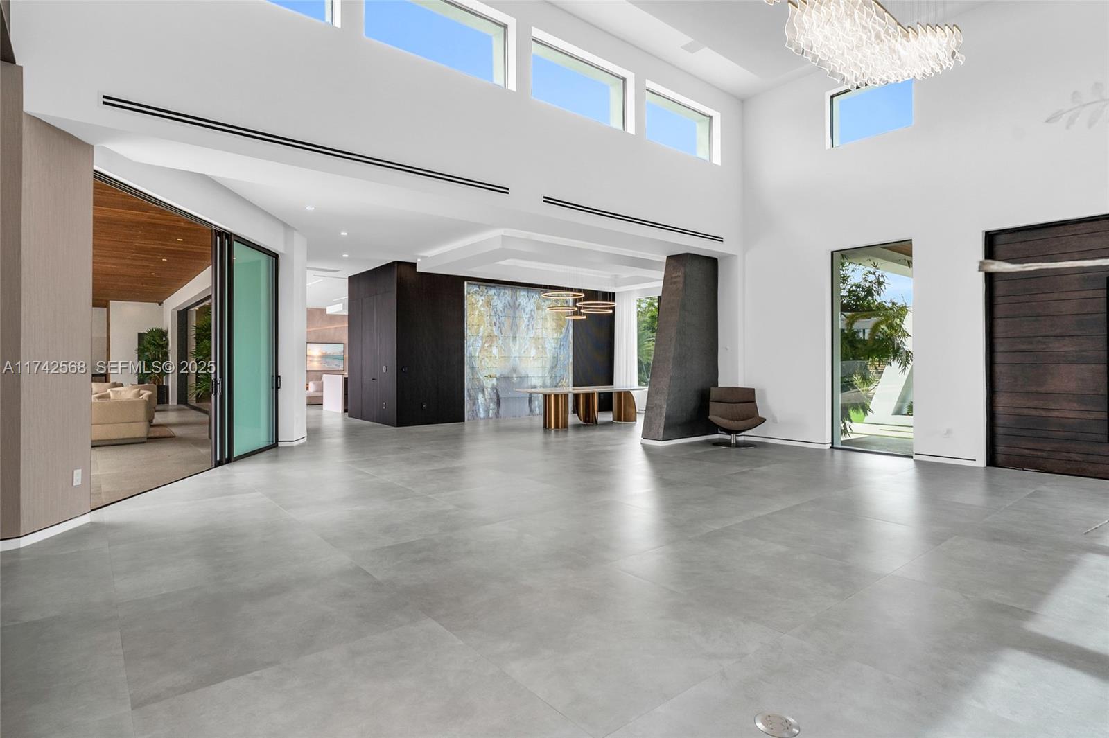 9890 Southwest 64th Street Miami, FL 33173 - Photo 7 of 61