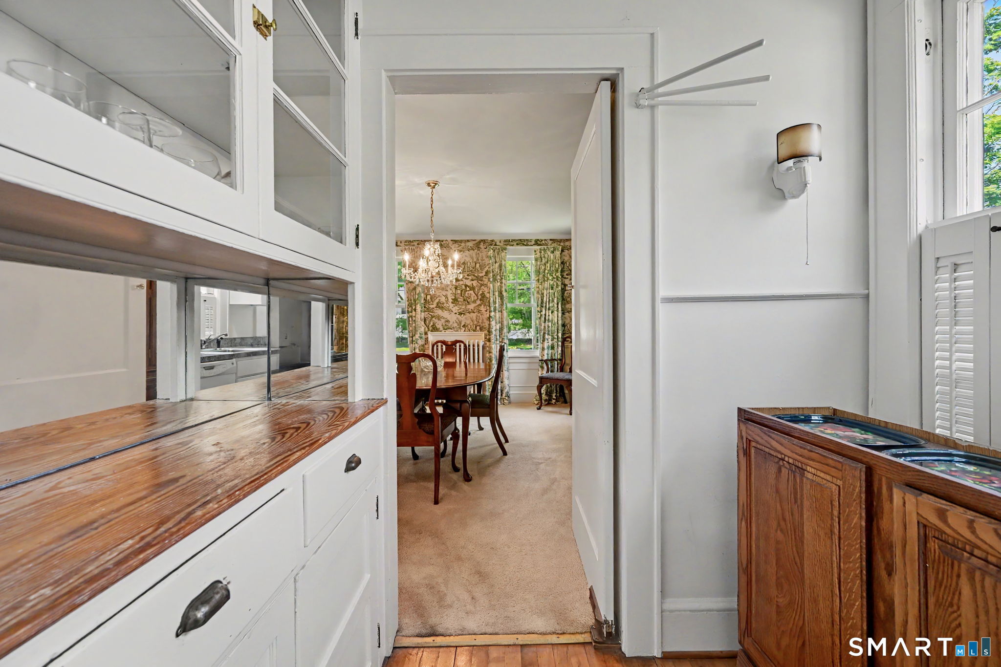 378 Wilton Road West Ridgefield, CT 06877 - Photo 10 of 33 Butler's Pantry