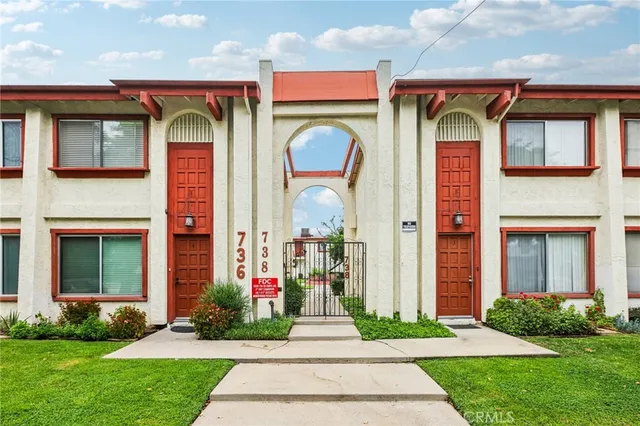 $359,000 | 738 South Chapel Avenue, Unit 15, Alhambra, CA 91801