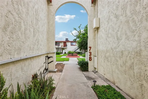 $319,000 | 738 South Chapel Avenue, Unit 15, Alhambra, CA 91801
