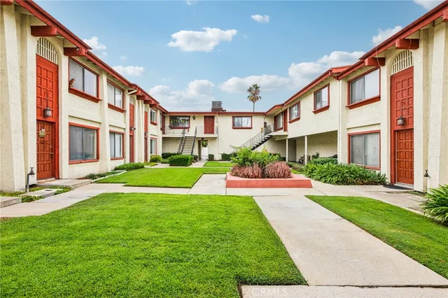 $359,000 | 738 South Chapel Avenue, Unit 15, Alhambra, CA 91801