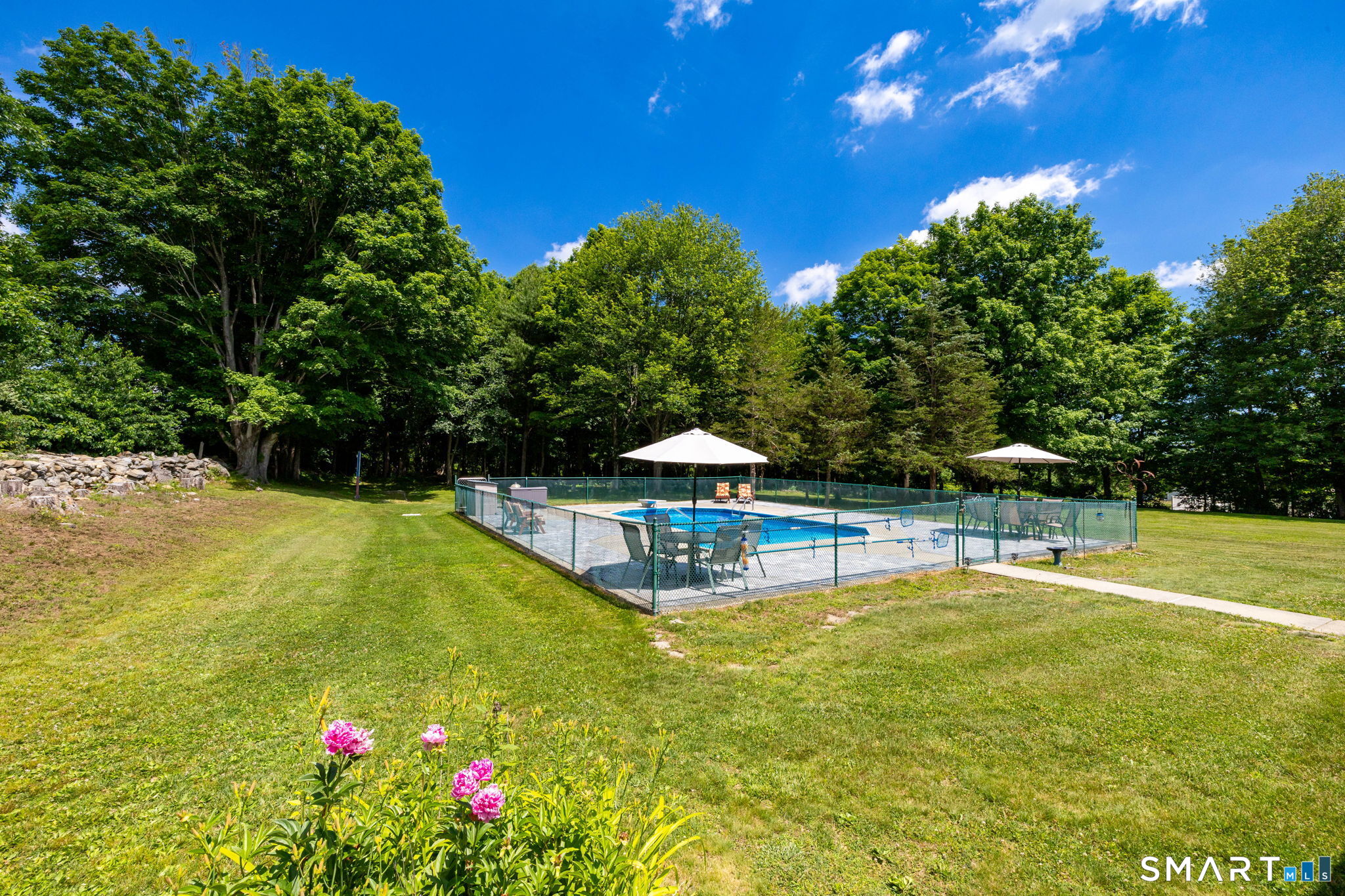 393 Wawecus Hill Road Norwich, CT 06360 - Photo 35 of 40