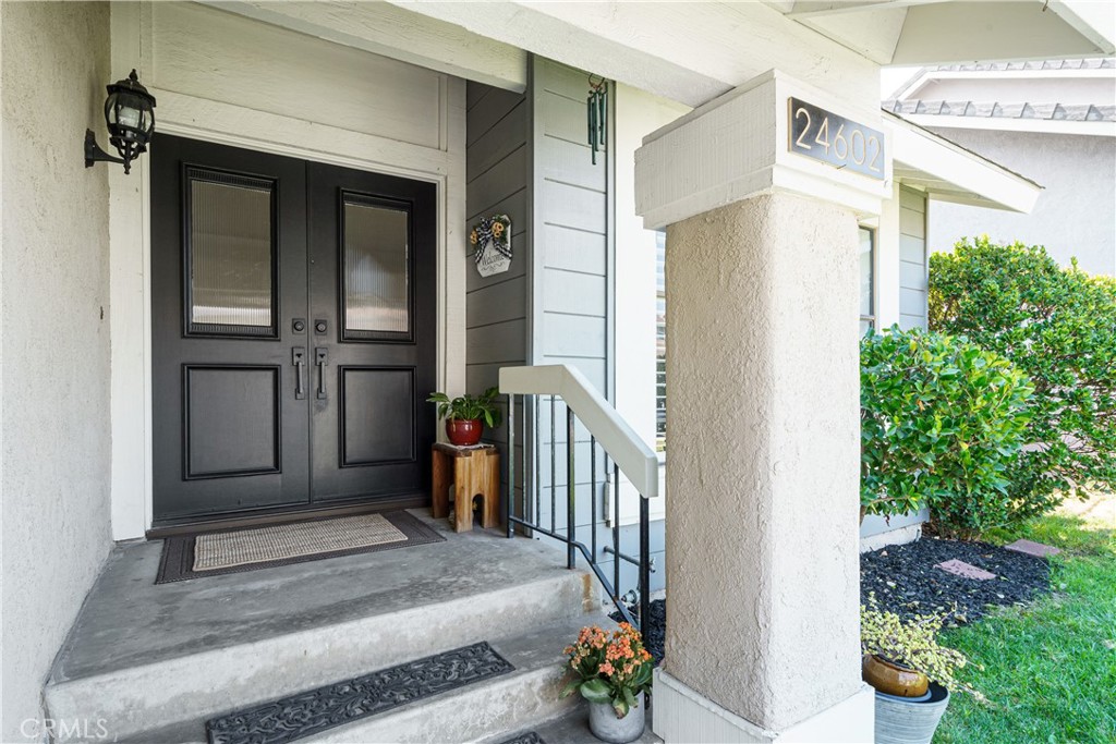 24602 Vía Raza Lake Forest, CA 92630 - Photo 4 of 34