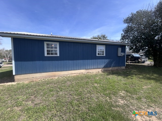 902 Simpson Street Yoakum, TX 77995 - Photo 3 of 11