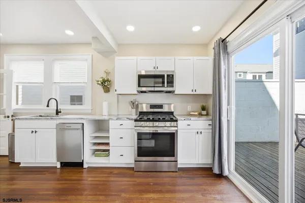 $1,249,000 | 119 North Clermont Avenue, Margate City, NJ 08402