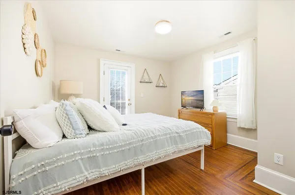 $1,249,000 | 119 North Clermont Avenue, Margate City, NJ 08402