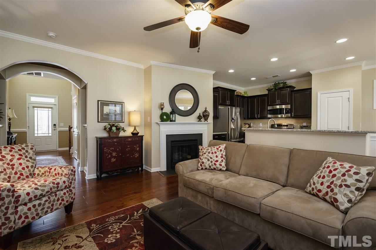 1533 Fullerton Place Raleigh, NC 27607 - Photo 5 of 25 LIVING ROOM OPENS UP TO KITCHEN---PERFECT FOR COOKING AND ENTERTAINING.