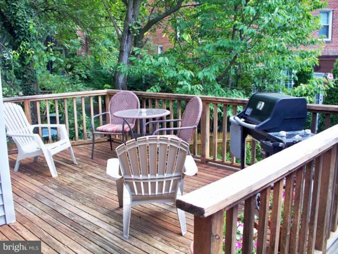 3204 Military Road Northwest Washington, DC 20015 - Photo 14 of 15 Deck