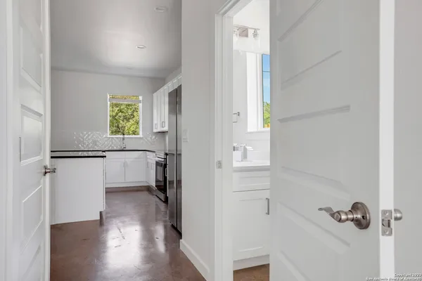 $1,750 | 915 Piedmont Avenue, San Antonio, TX 78210