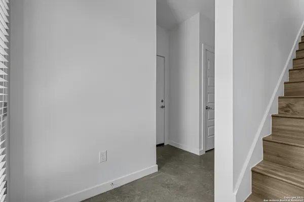 $1,750 | 915 Piedmont Avenue, San Antonio, TX 78210