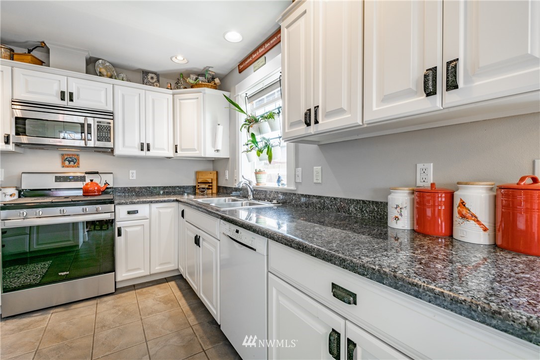 1215 Hovel Road Sumas, WA 98295 - Photo 16 of 40