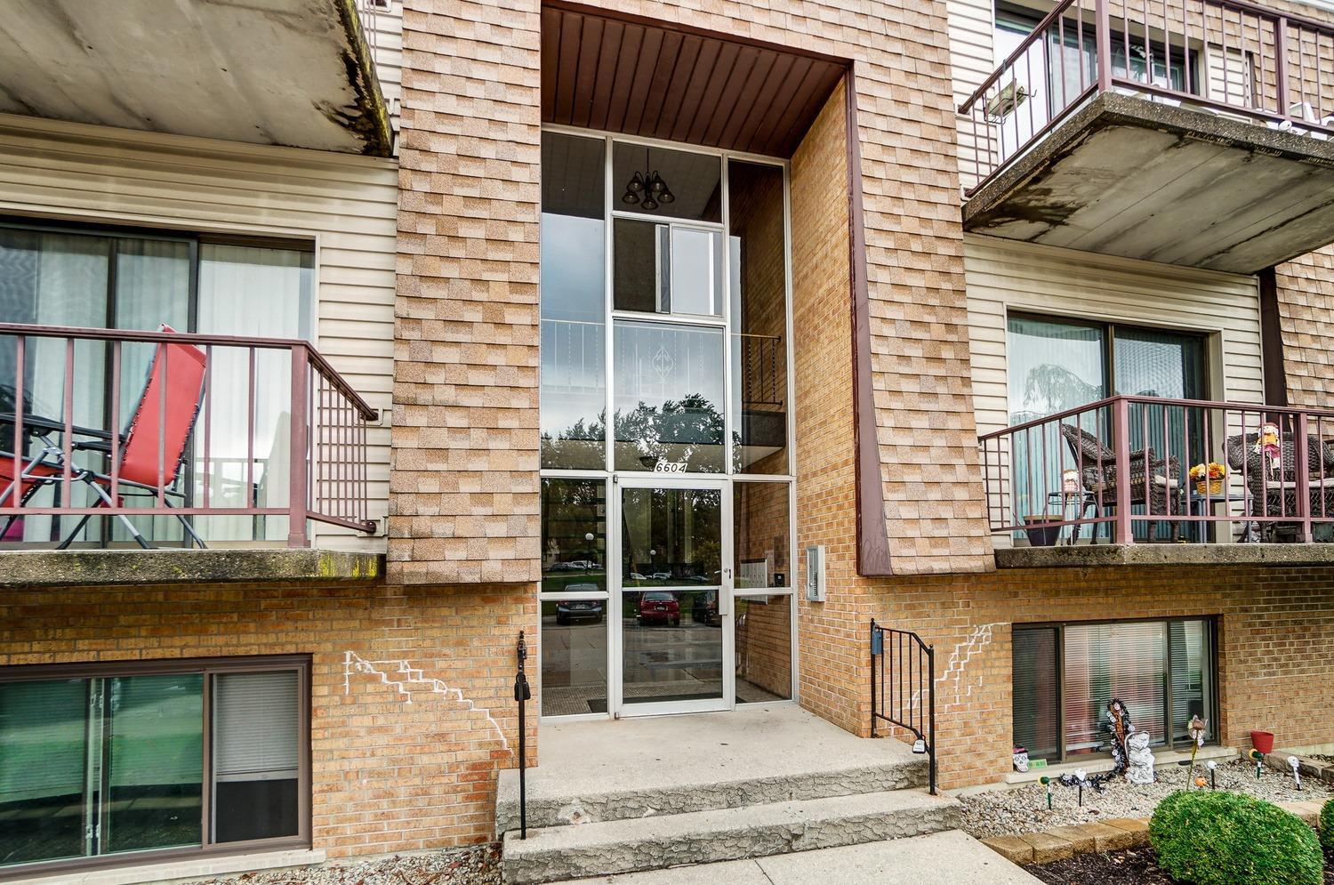 6604 Hearne Road, Unit 59 Cincinnati, OH 45248 - Photo 2 of 28