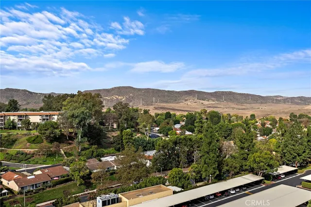 $498,000 | 24055 Paseo Del Lago, Unit 1063, Laguna Woods, CA 92637