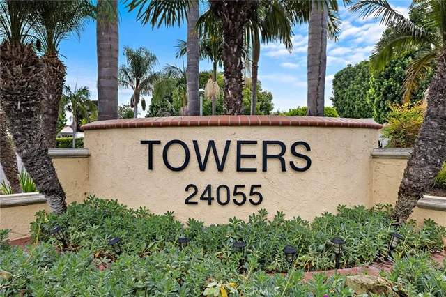 $498,000 | 24055 Paseo Del Lago, Unit 1063, Laguna Woods, CA 92637