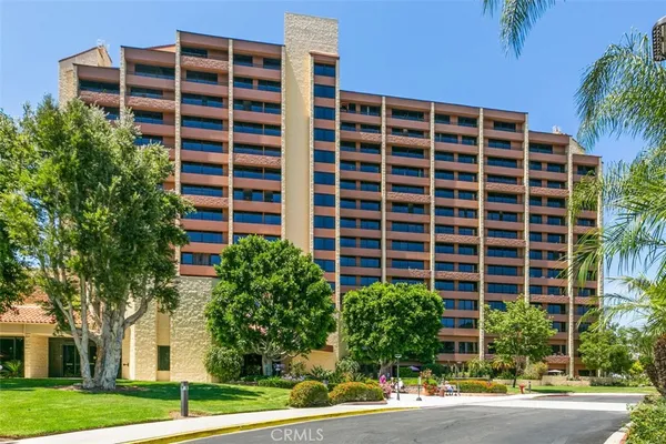 $449,000 | 24055 Paseo Del Lago, Unit 1063, Laguna Woods, CA 92637