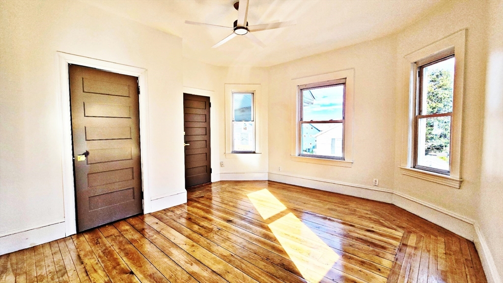 181 Foster Street, Unit 2 Fall River, MA 02721 - Photo 11 of 27