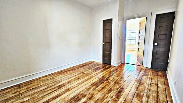 $2,500 | 181 Foster Street, Unit 2, Fall River, MA 02721