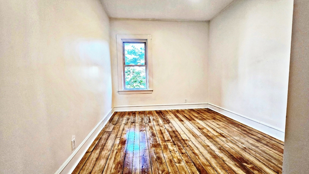 181 Foster Street, Unit 2 Fall River, MA 02721 - Photo 17 of 27