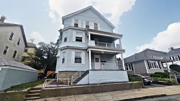 $2,500 | 181 Foster Street, Unit 2, Fall River, MA 02721