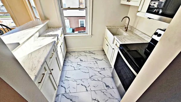 $2,500 | 181 Foster Street, Unit 2, Fall River, MA 02721