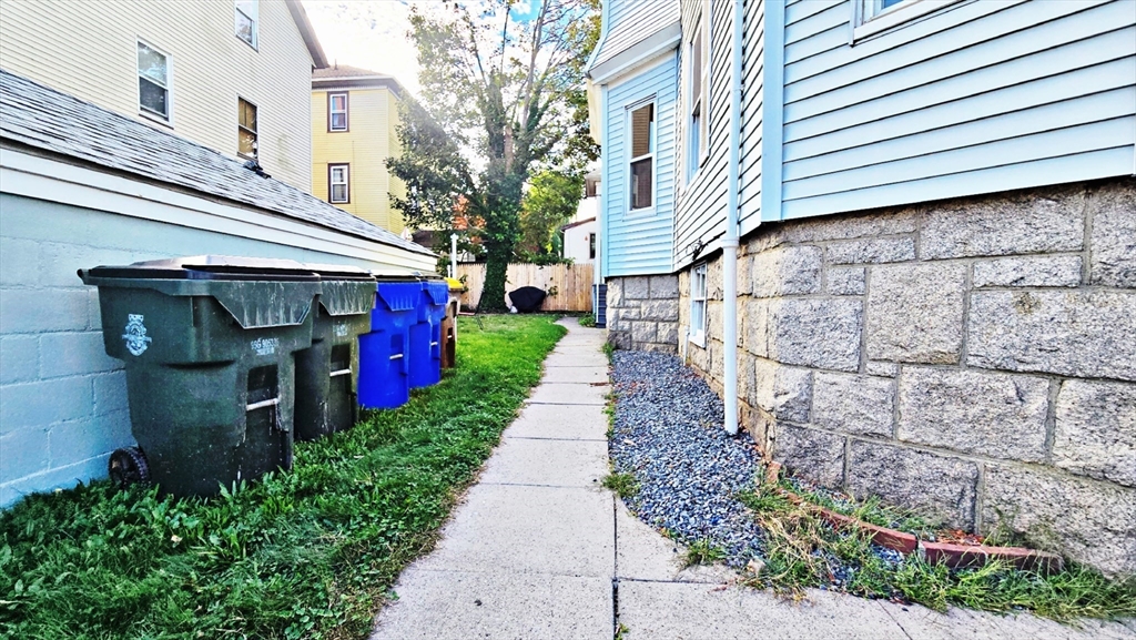 181 Foster Street, Unit 2 Fall River, MA 02721 - Photo 5 of 27