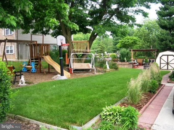 6307 Chesworth Road Catonsville, MD 21228 - Photo 4 of 18 Complete playground area for children