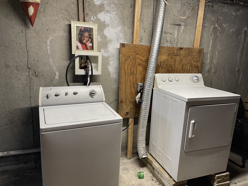 72 Longfellow Road Worcester, MA 01602 - Photo 30 of 36 a utility room with dryer and washer