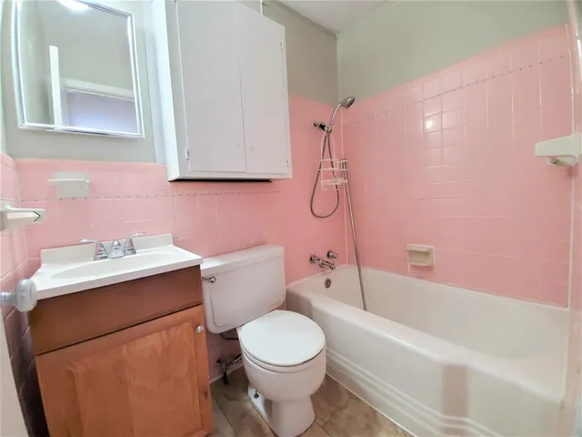 $1,990 | 2115 Glenwood Lane, Denton, TX 76209