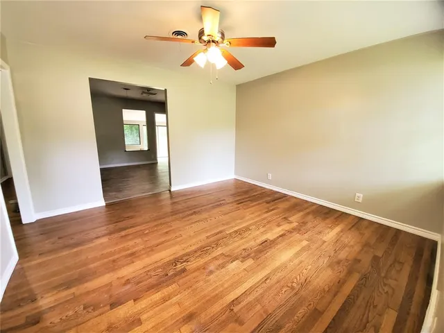 $1,990 | 2115 Glenwood Lane, Denton, TX 76209