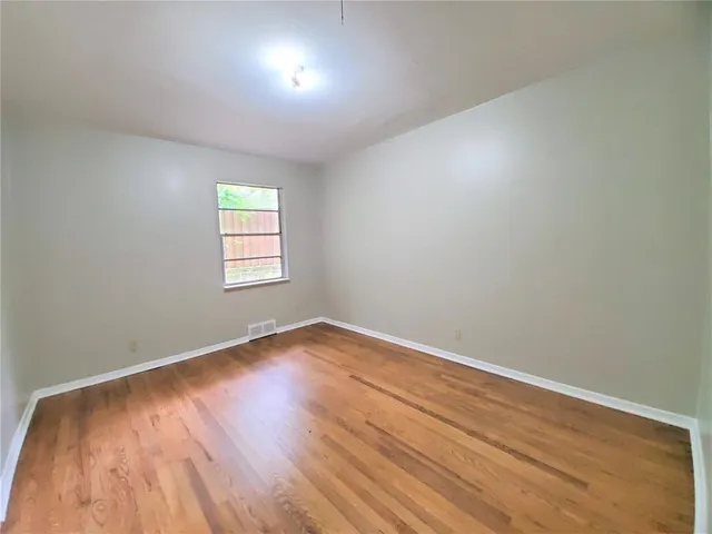 $1,990 | 2115 Glenwood Lane, Denton, TX 76209