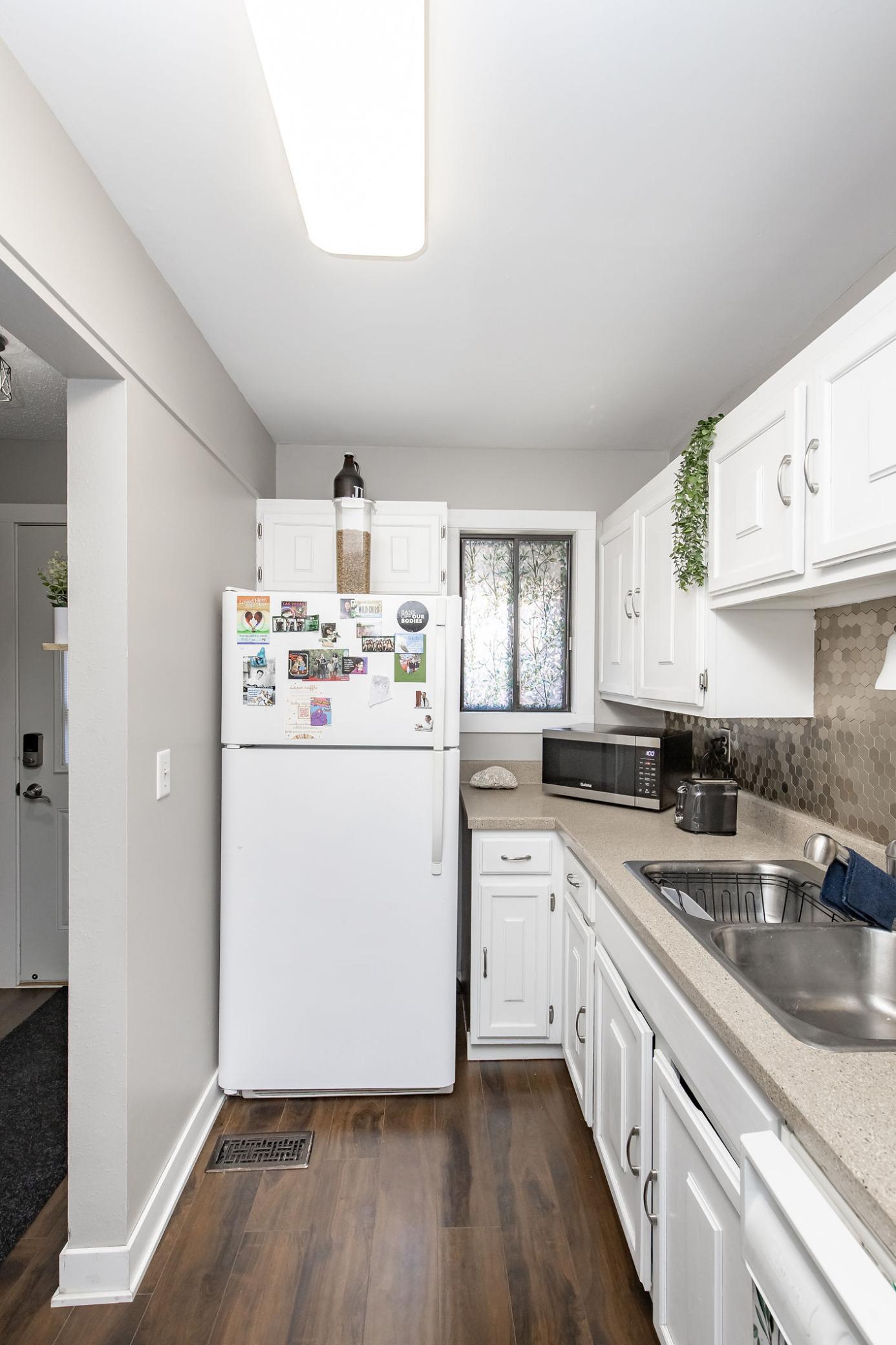 1721 42nd Street South Fargo, ND 58103 - Photo 13 of 47